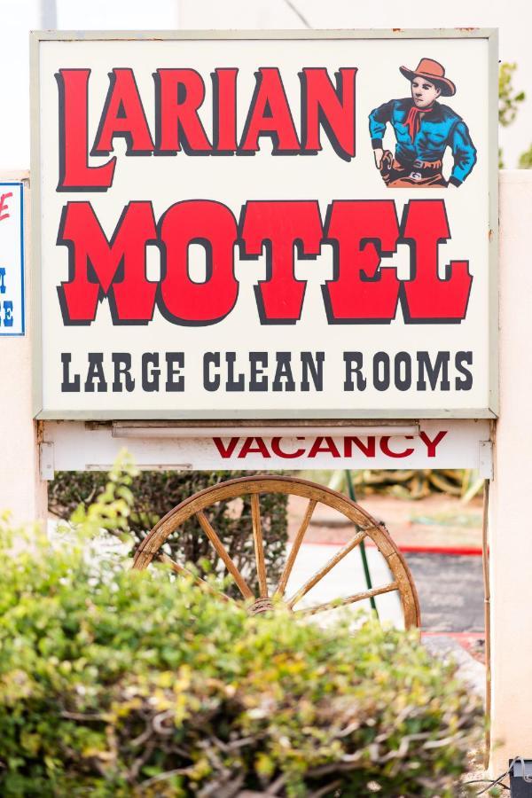 Larian Motel Tombstone Luaran gambar